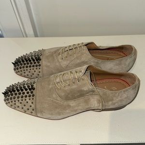 Brand new, never worn, 100% authentic mens Christian Louboutin spike lace ups